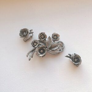 Vintage pewter brooch pin with matching earrings